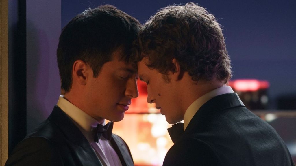 Don’t Waste ‘Heated Rivalry’ By Texting Your Ex